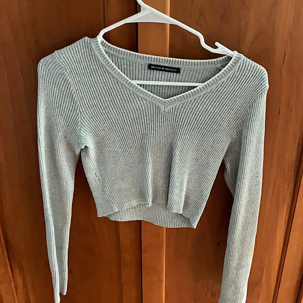 Brandy Melville Long Sleeve Cropped Shirt